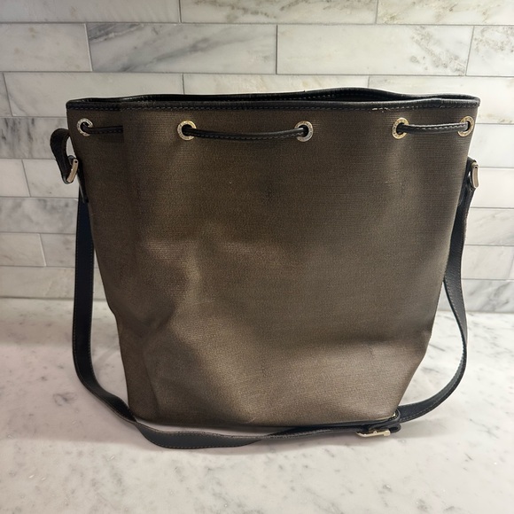 Vintage FENDI Bucket Bag - Picture 3 of 10